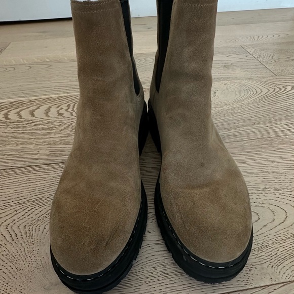 Marc Fisher Padmia Chelsea Boot 8.5 - tan suede - Picture 2 of 6